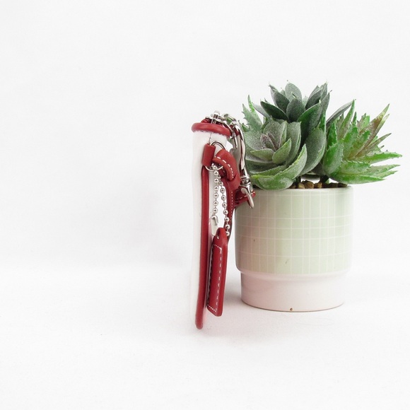 Coach Limited Edition Vintage Wristlet - Picture 4 of 6